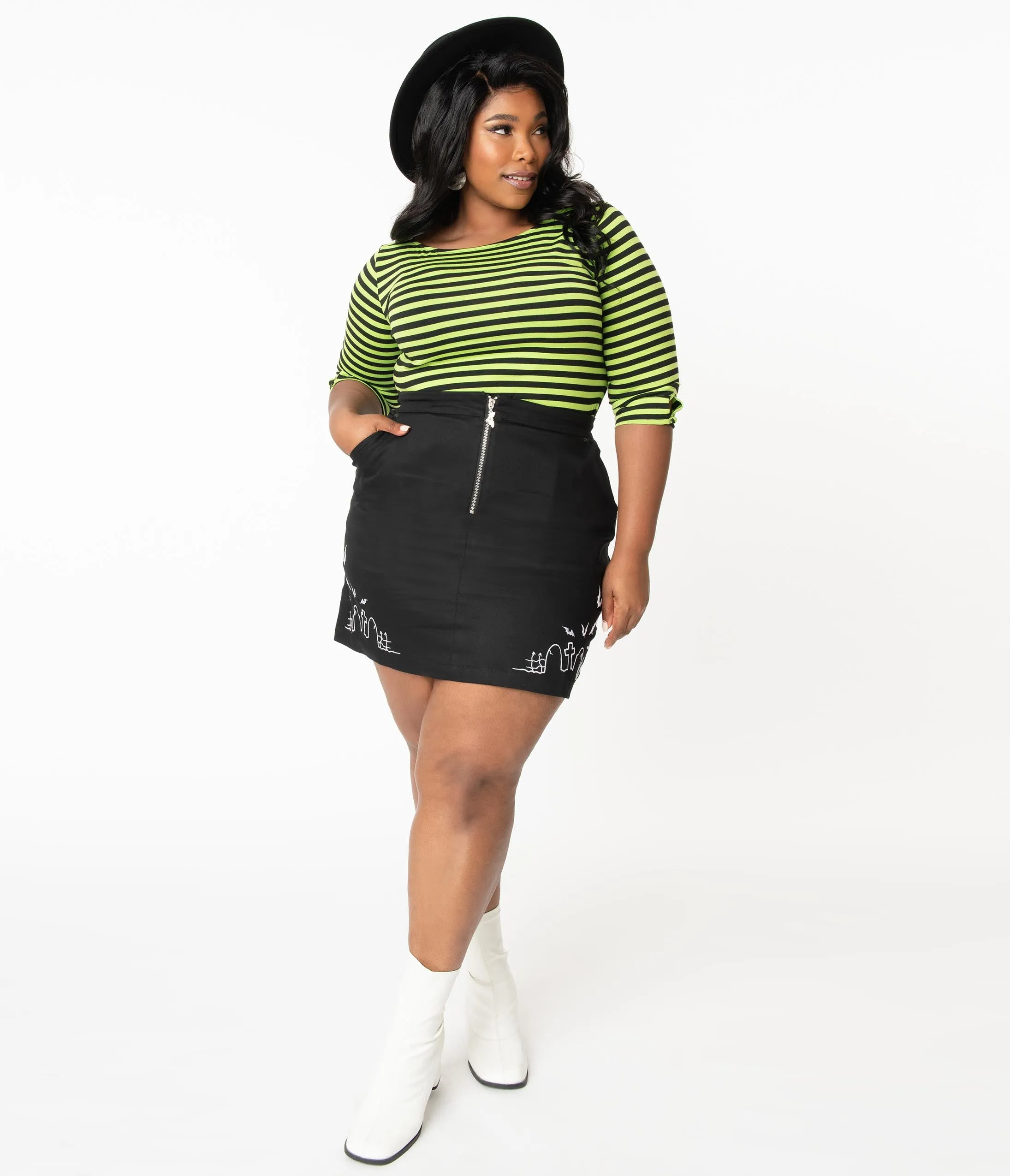 Hell Bunny Plus Size Black Cullen Graveyard Mini Skirt