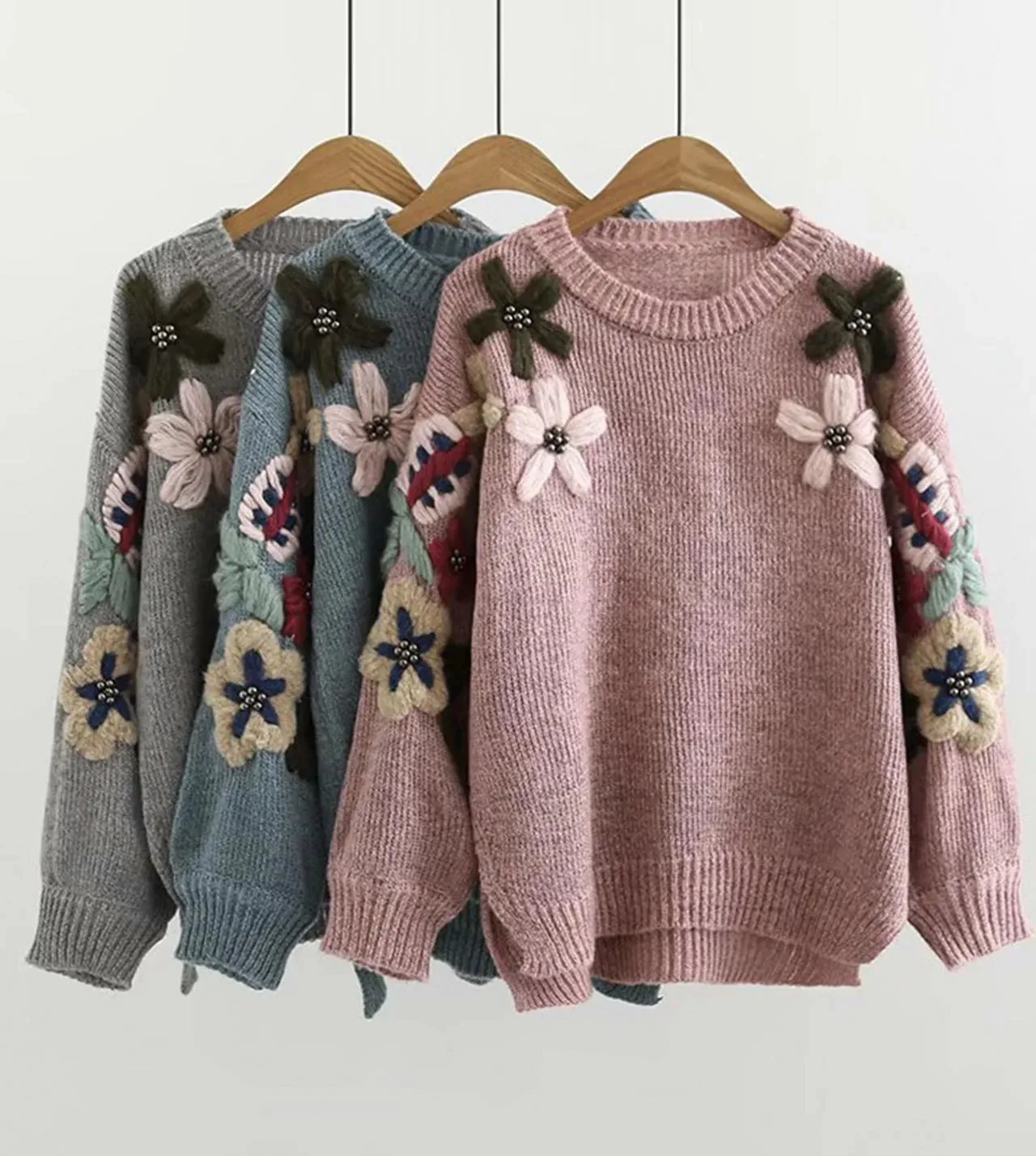 Lovely flowers long sleeve sweater     S2546